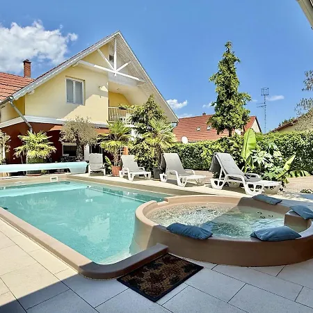 Lelle Udvar 3 Private Jacuzzi Ac Free Parking