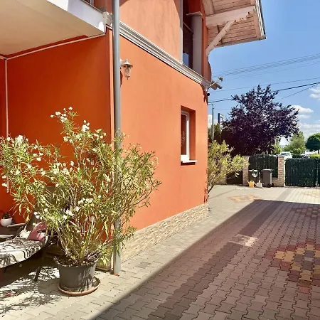 Lelle Udvar 3 Private Jacuzzi Ac Free Parking Balatonlelle