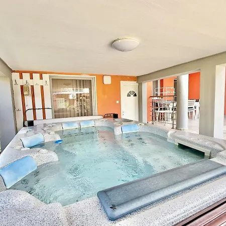 Διαμέρισμα Lelle Udvar 3 Private Jacuzzi Ac Free Parking *