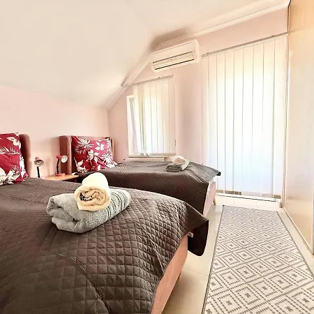 Lelle Udvar 3 Private Jacuzzi Ac Free Parking * Balatonlelle
