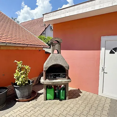 Διαμέρισμα Lelle Udvar 3 Private Jacuzzi Ac Free Parking *
